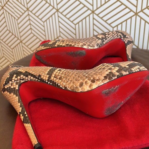 Christian Louboutin Heels Size 38 - Picture 4 of 7